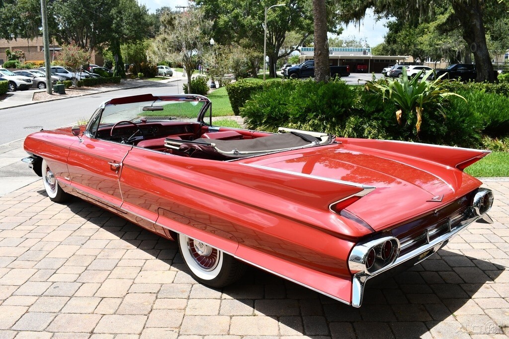 1961 Cadillac Convertible 390 v-8 loaded A/C Power Steering, - photo 8