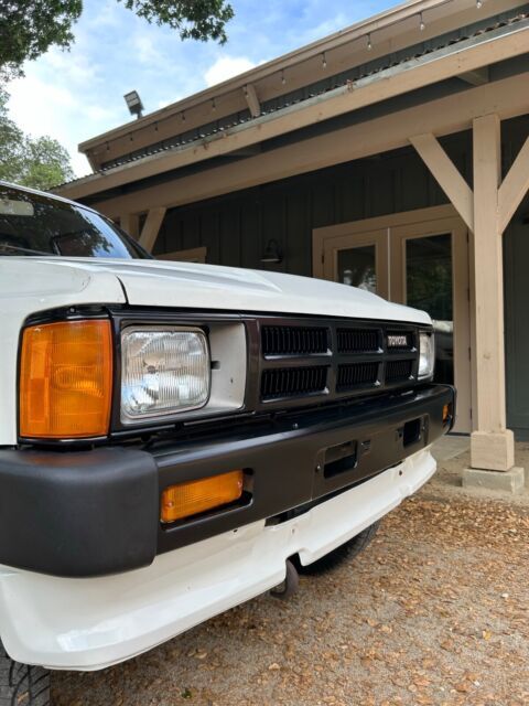 1986 Toyota Pickup - photo 10