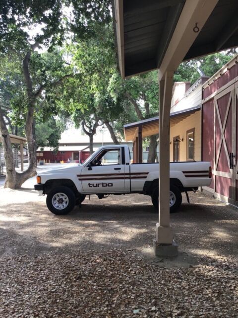 1986 Toyota Pickup - photo 12
