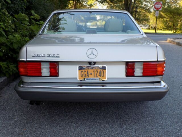 1989 Mercedes-Benz 500-Series 560SEC - photo 4