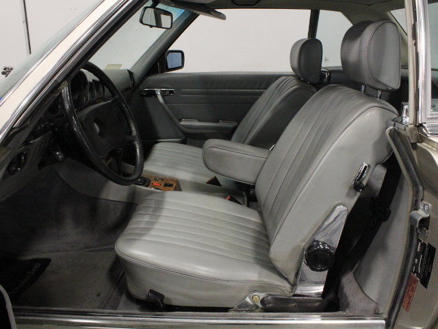 1985 Mercedes-Benz SL-Class 380SL - photo 3