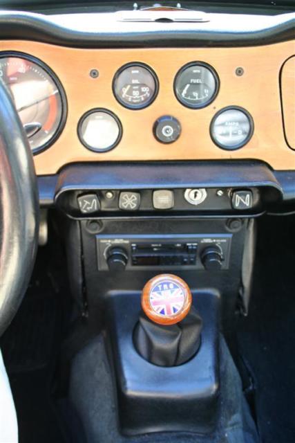 1969 Triumph TR-6 original - photo 9