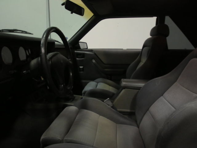 1986 Ford Mustang SVO Hatchback 2-Door - photo 3