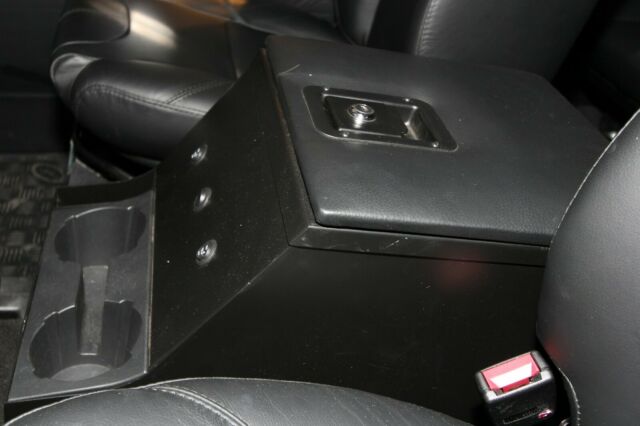 1980 Land Rover Defender Fortress Edition - photo 12