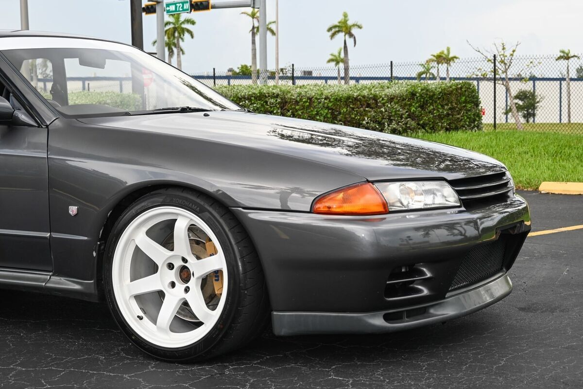 1993 Nissan GT-R Esprit Customer Car - photo 2
