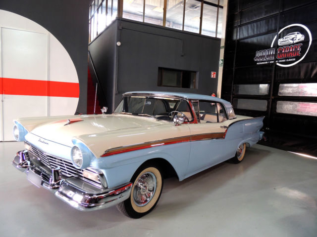 1957 Ford Fairlane 2 Door Retractable Hardtop - photo 3