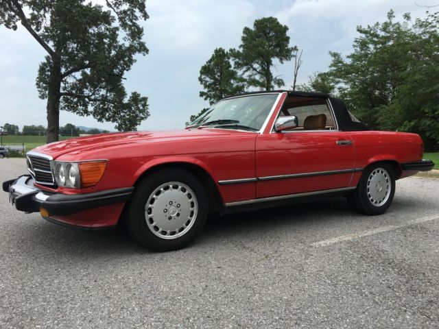 SL 560, one owner, southern car only, ready for the open road. Has hard top 1988 Mercedes-Benz SL-Class