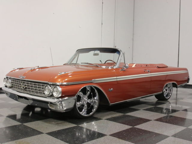 SLAMMED SUNLINER, 20" RIMS, CUSTOM PAINT/INTERIOR, 390 V8, AUTO, DUALS, A/C!! 1962 Ford Galaxie Sunliner