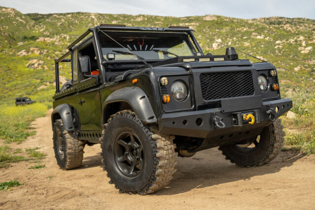 Sleek 1992 Land Rover Defender 90 - 200Tdi Engine, Removable Soft Top 1993 Land Rover Defender