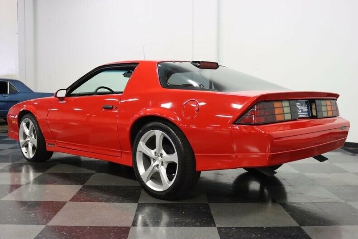 1986 Chevrolet Camaro Z/28 - photo 10