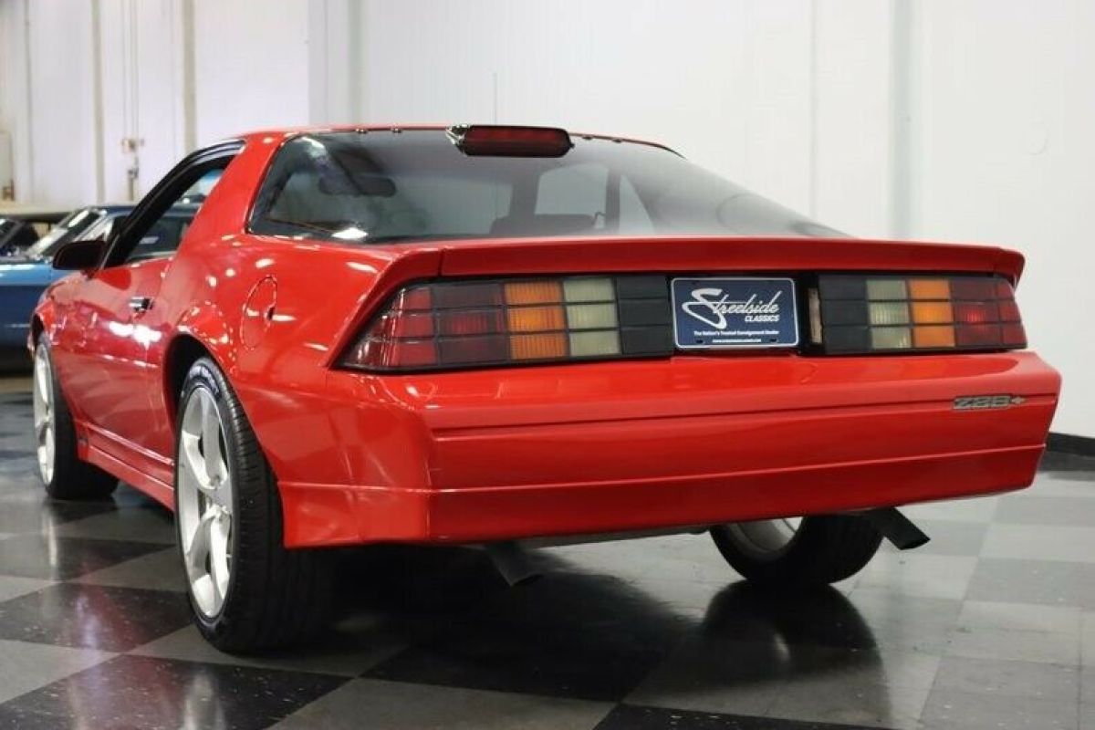 1986 Chevrolet Camaro Z/28 - photo 11
