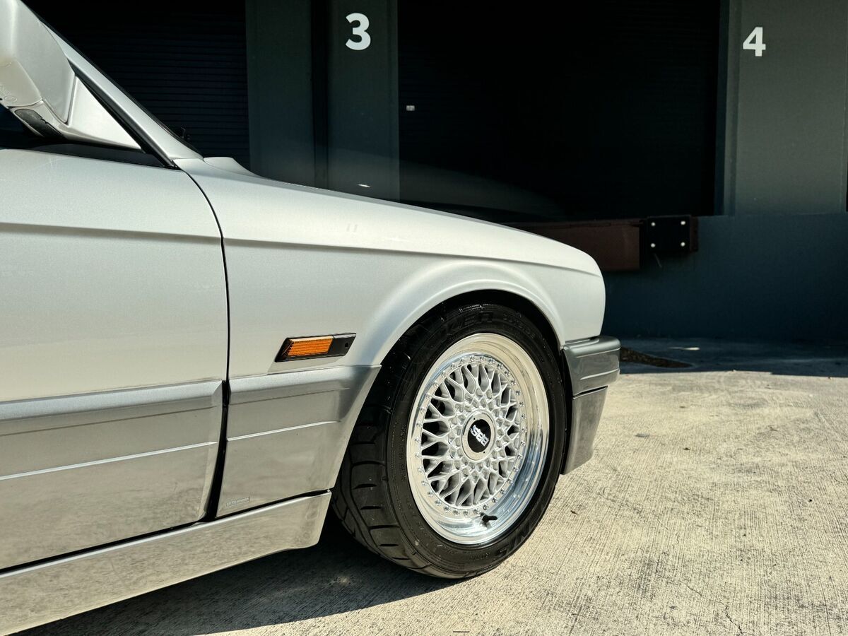 1991 BMW 3-Series E30 325i Euro M tech 2 - photo 2