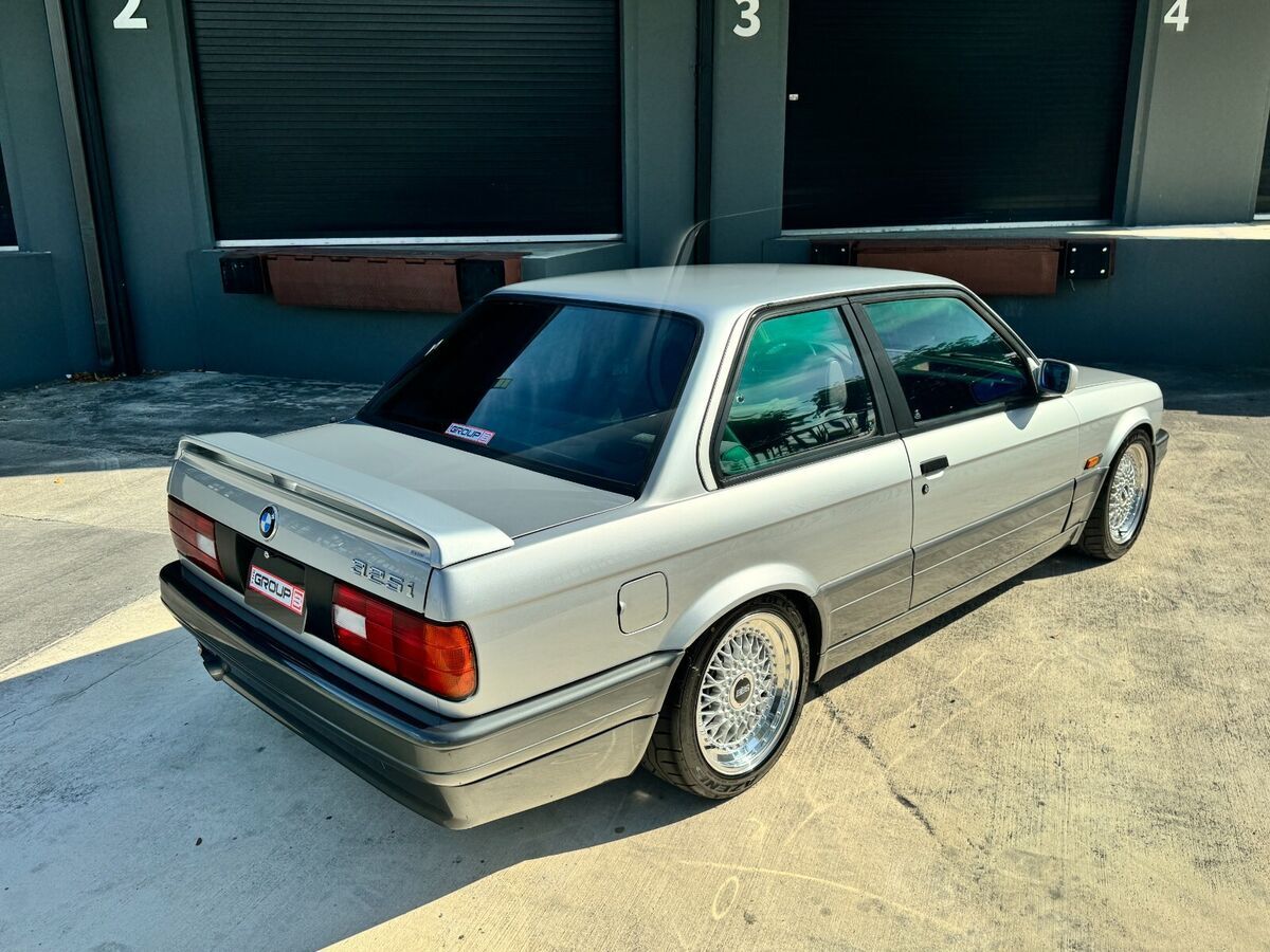 1991 BMW 3-Series E30 325i Euro M tech 2 - photo 5