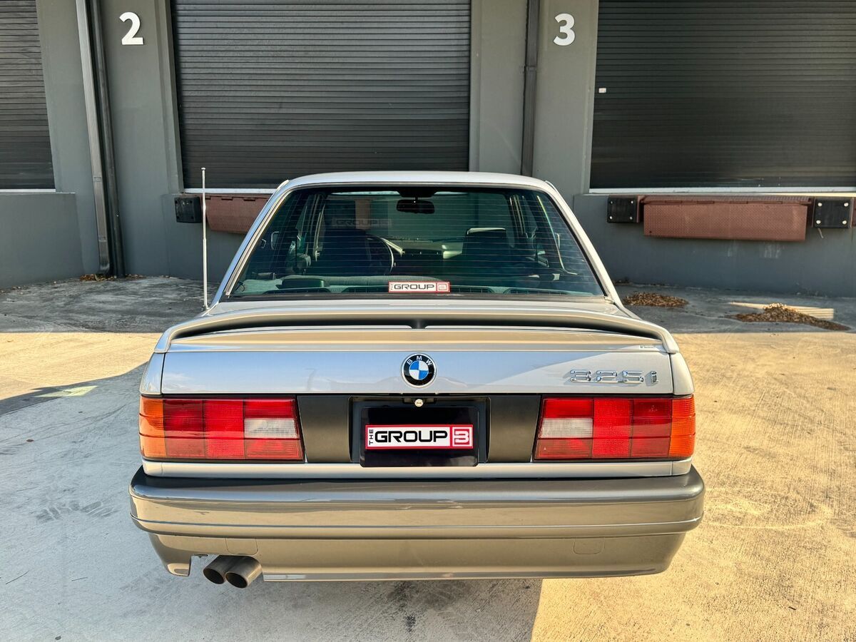 1991 BMW 3-Series E30 325i Euro M tech 2 - photo 6