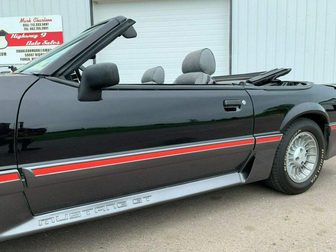1988 Ford Mustang - photo 4