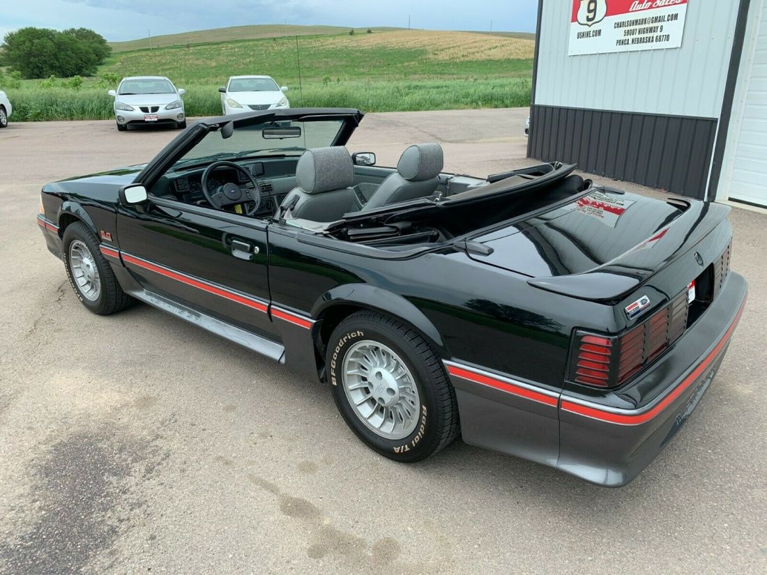 1988 Ford Mustang - photo 3