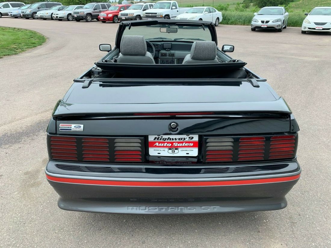 1988 Ford Mustang - photo 4
