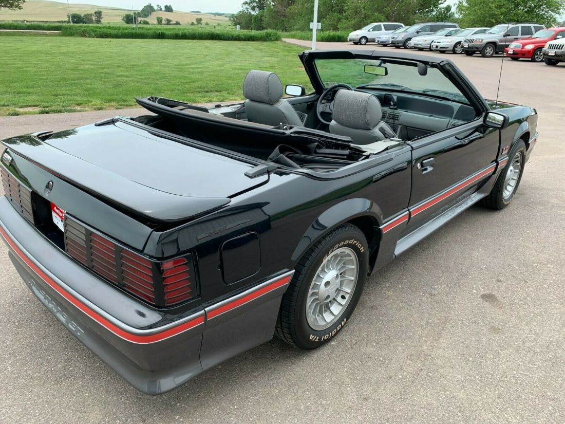 1988 Ford Mustang - photo 5
