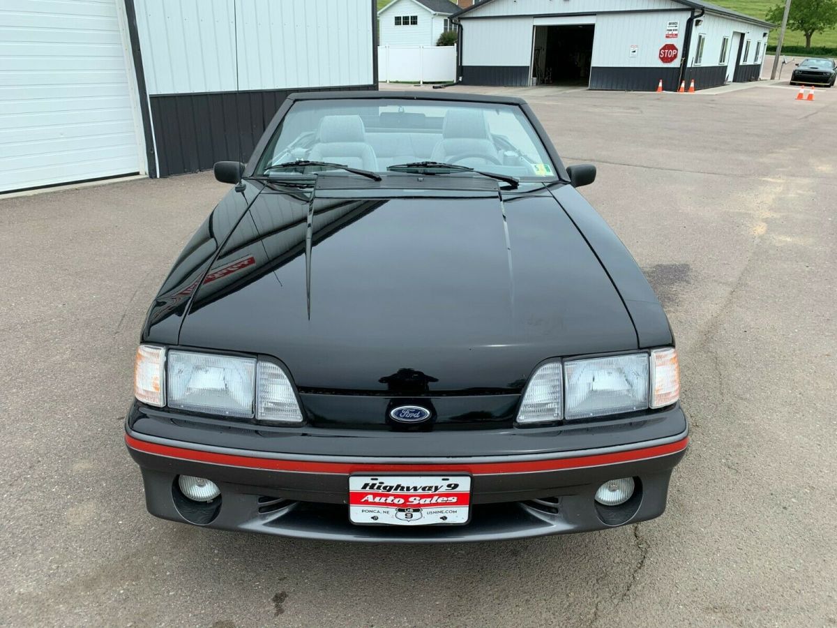 1988 Ford Mustang - photo 8