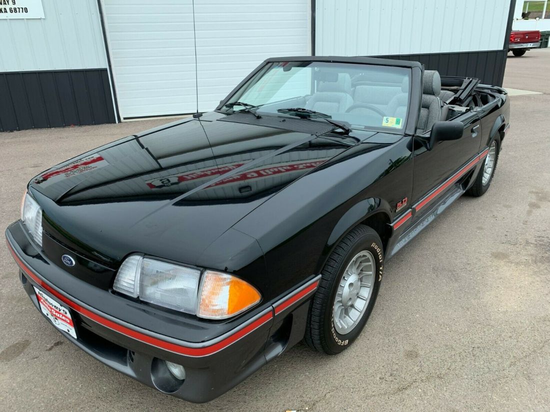 1988 Ford Mustang - photo 9