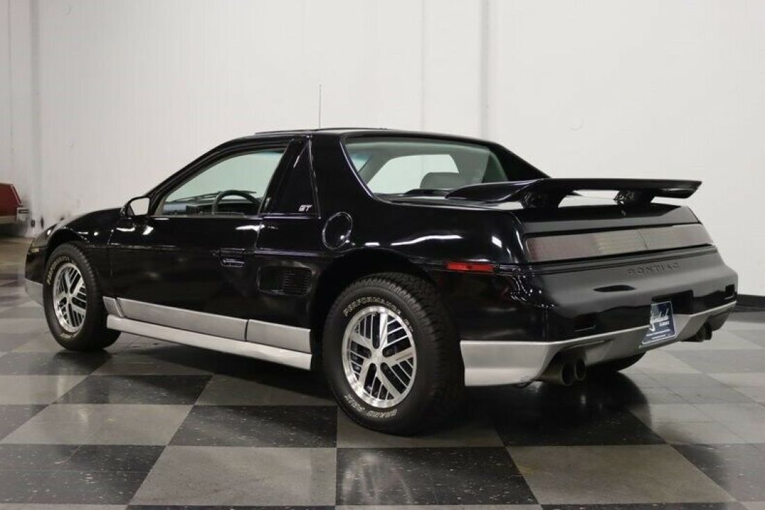 1985 Pontiac Fiero GT - photo 10