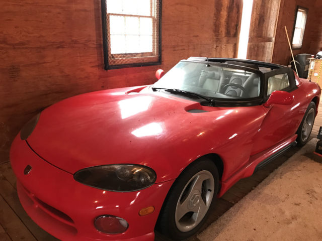 sold as a 1993, v12, red, first 200, srt-10, roadster 1992 Dodge Viper Base Convertible 2-Door