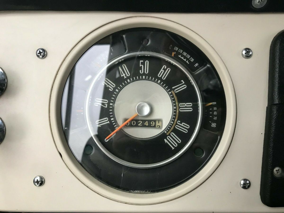 1969 Ford Bronco Sport Wagon. Great Condition. - photo 5