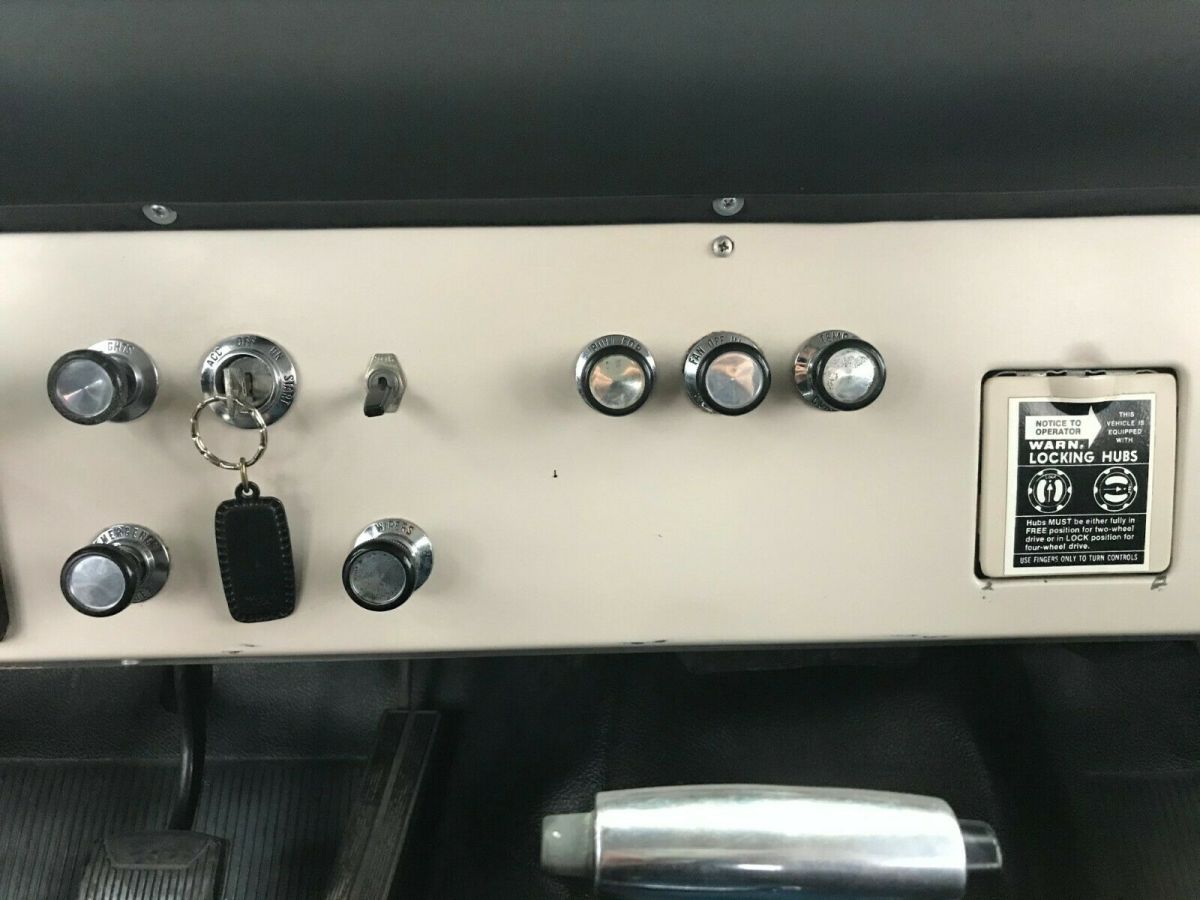 1969 Ford Bronco Sport Wagon. Great Condition. - photo 9