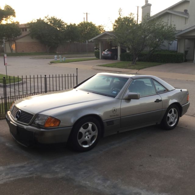 1991 Mercedes-Benz SL-Class Standard Factory Mercedes Trim