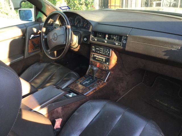 1991 Mercedes-Benz SL-Class Standard Factory Mercedes Trim - photo 4