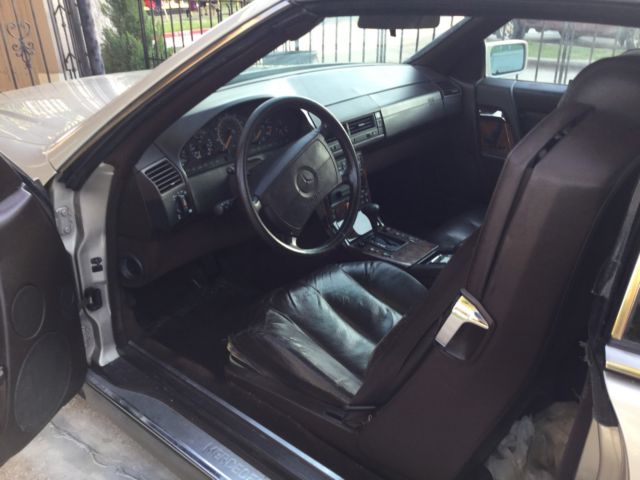 1991 Mercedes-Benz SL-Class Standard Factory Mercedes Trim - photo 9