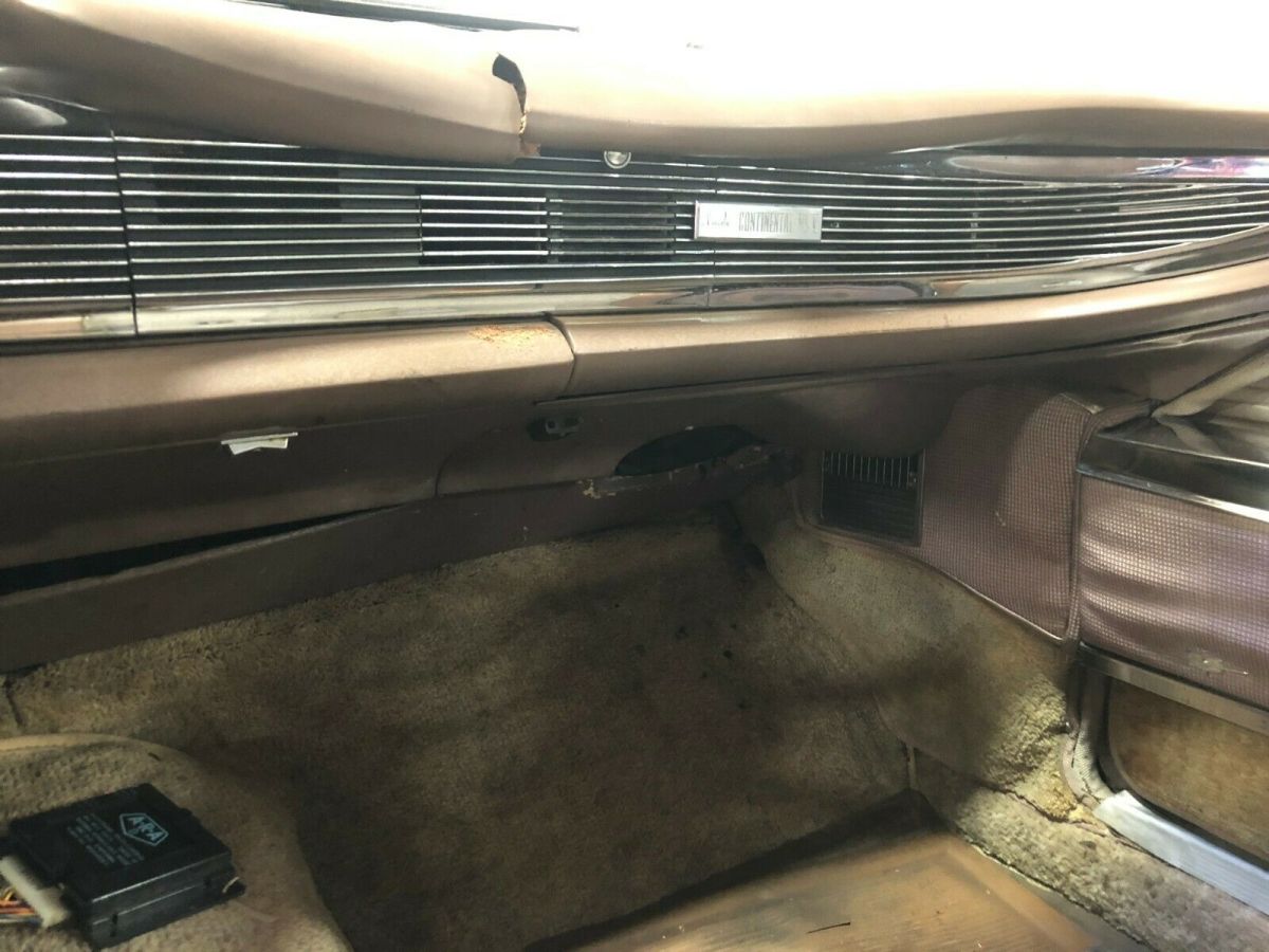 1960 Lincoln Continental - photo 7
