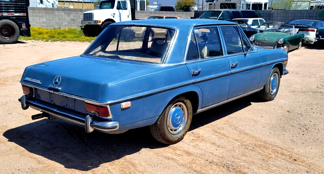 1969 Mercedes-Benz 220d Diesel 115 200 Series - photo 6