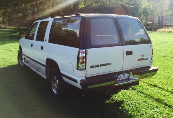 1993 GMC Suburban SLE - photo 11