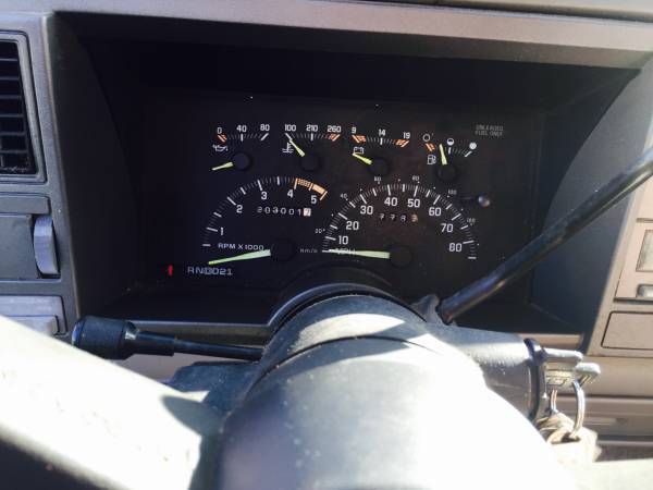 1993 GMC Suburban SLE - photo 9