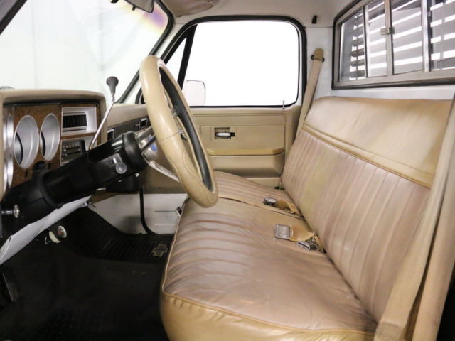 1986 Chevrolet C20 Camper Special - photo 5