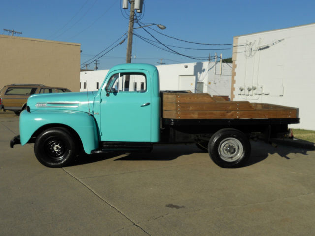 1948 Ford F2 3/4-TON TRUCK MUST SEE! NO RESERVE AUCTION! HIGHEST BIDDER WINS! - photo 2