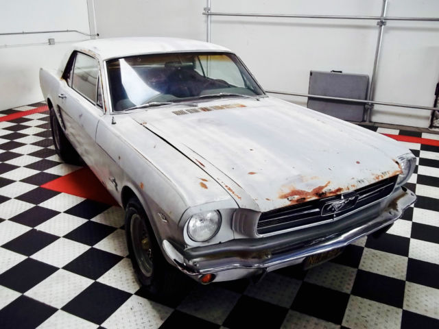 1965 Ford Mustang Coupe - photo 2