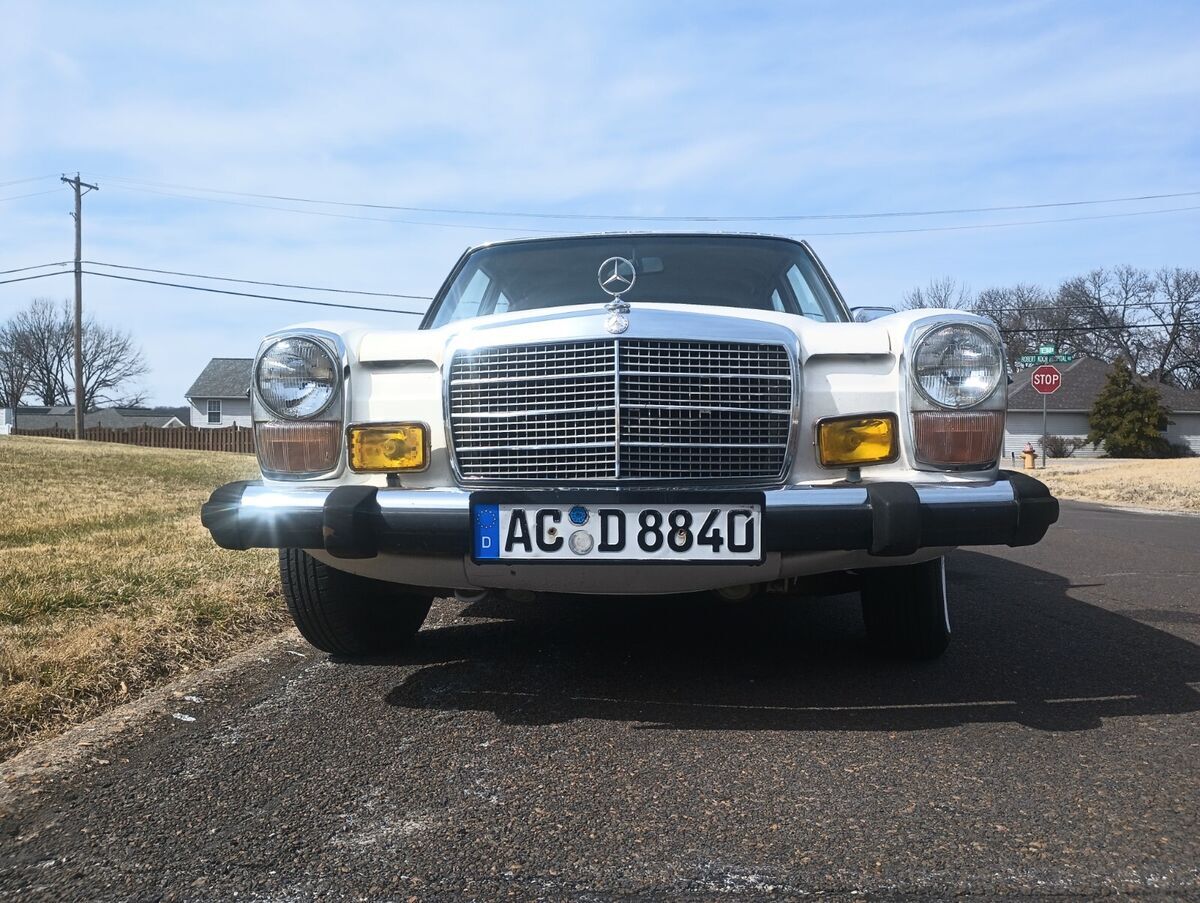 1975 Mercedes-Benz 240D - photo 11
