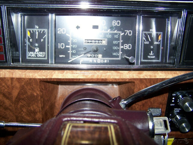 1985 Oldsmobile Toronado BROUGHAM 1 FAMILY OWNED LIMITED EDITION ROADSTER COACH - photo 10