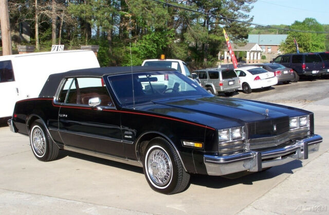1985 Oldsmobile Toronado BROUGHAM 1 FAMILY OWNED LIMITED EDITION ROADSTER COACH - photo 4