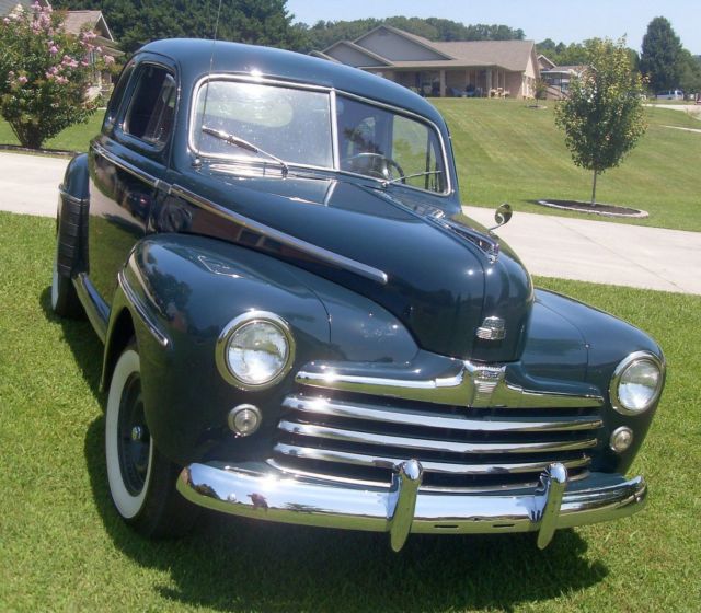 1948 Ford Coupe - photo 4