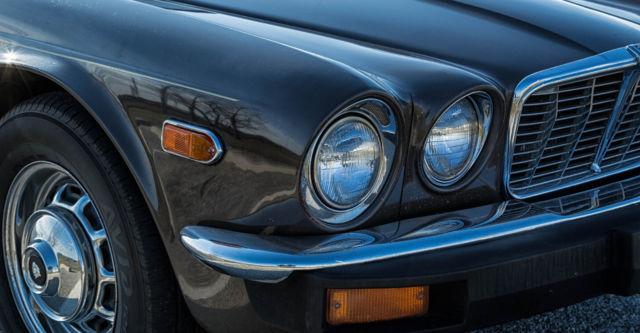 1975 Jaguar XJ6 - photo 3