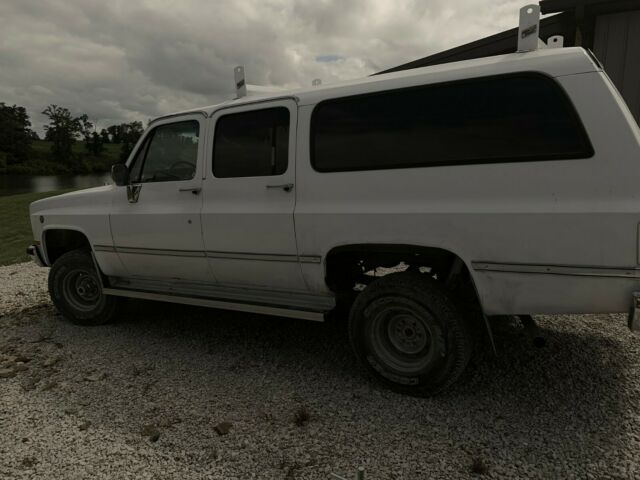 Solid Suburban - Lots of New Parts/Work 1988 GMC Suburban V1500