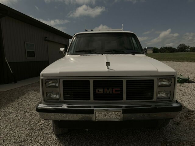 1988 GMC Suburban V1500 - photo 4