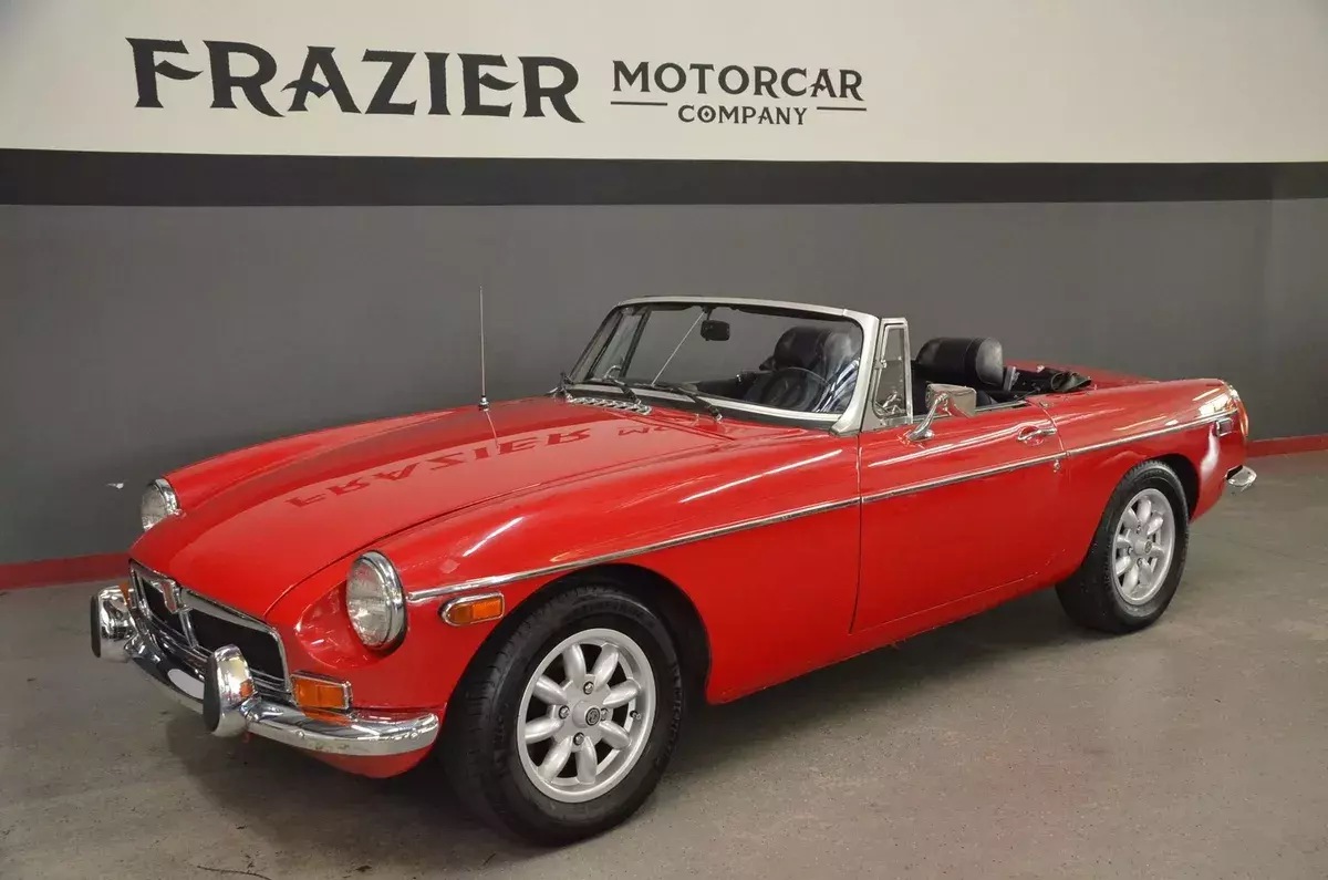 SOLID,STRONG,TIGHT and straight chrome bumper MGB RED/ Black 1973 MG MGB