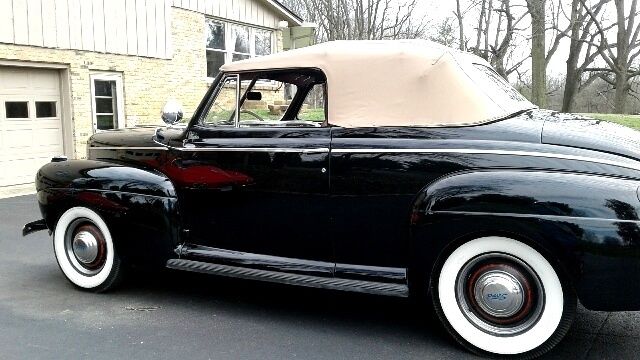 1941 Ford Super DeLuxe Convertible - photo 6