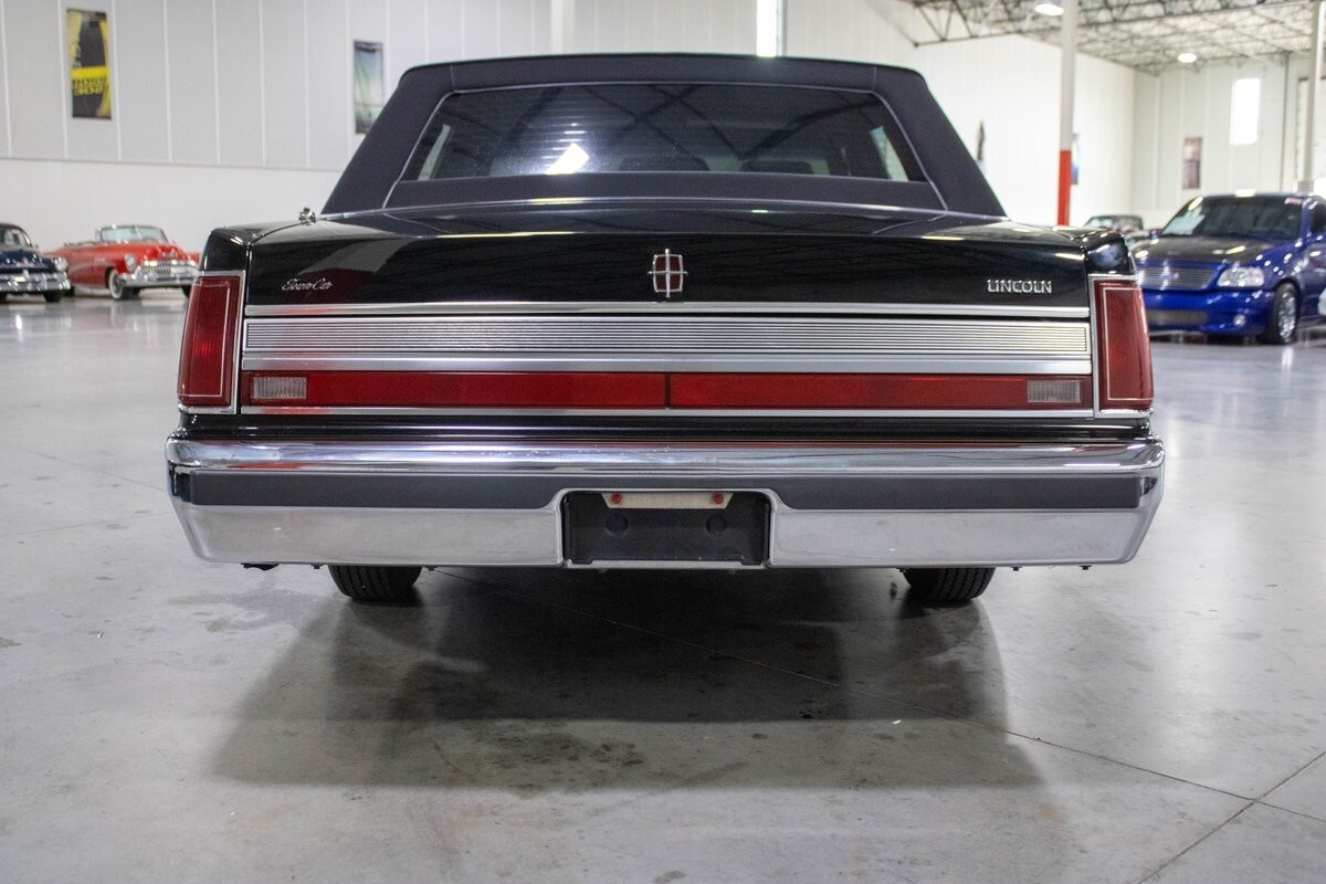1989 Lincoln Town Car Signature - photo 6