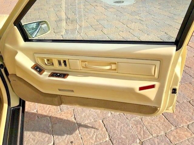 1987 Cadillac Eldorado Leather - photo 10