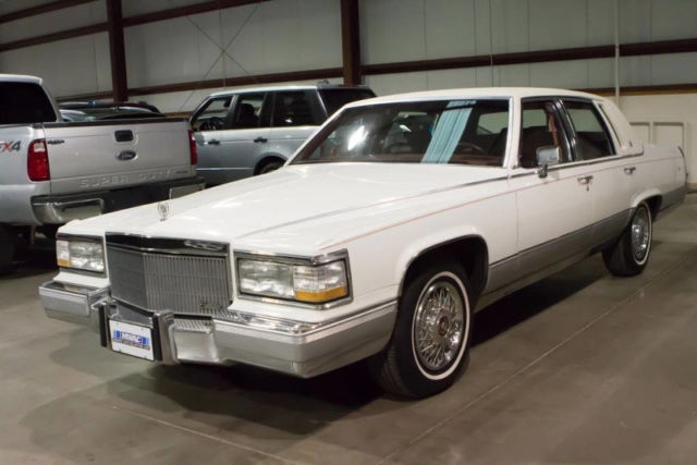 1991 Cadillac Brougham 4dr Sedan - photo 2